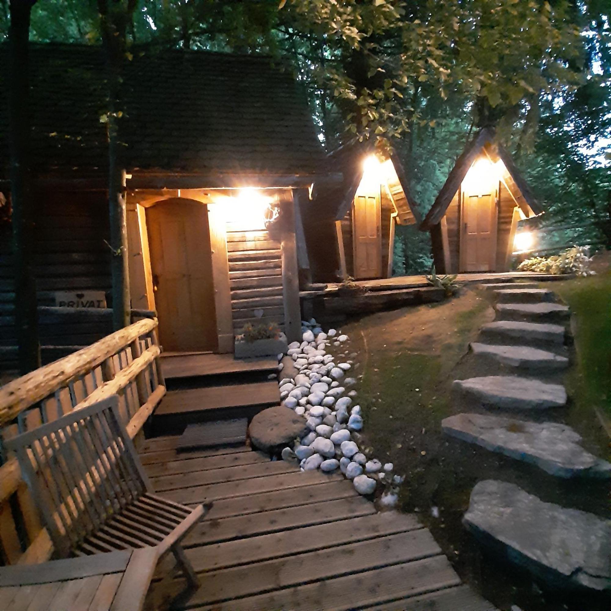 ホテル Glamping Savinja リュブノ エクステリア 写真